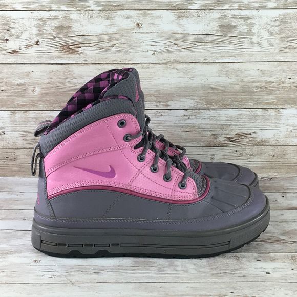 nike acg duck boots